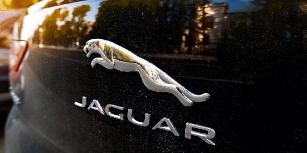 Wen Lambo? Jaguar, Land Rover Customizer Revs Up Bitcoin Strategy