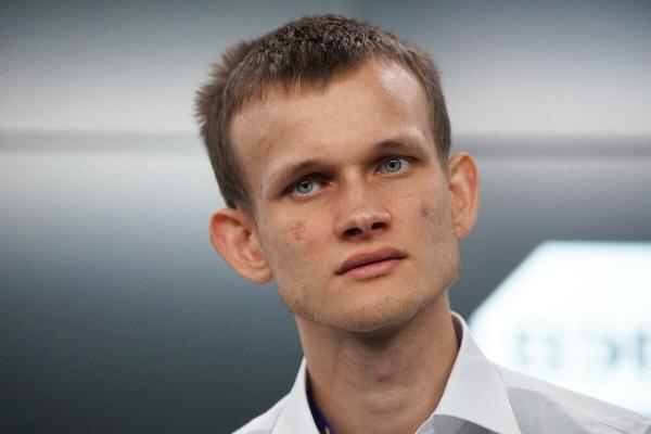 Vitalik Buterin Offloads MakerDAO Holdings After CEO‘s Solana Blockchain Praise – What‘s Going On?