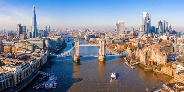 US Tourist Says Bitcoin, XRP Worth $123K Stolen After Ride With Fake Uber in London