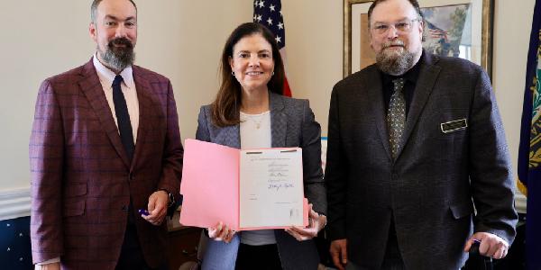 New Hampshire Becomes First State to Sign Bitcoin Reserve Bill Into Law