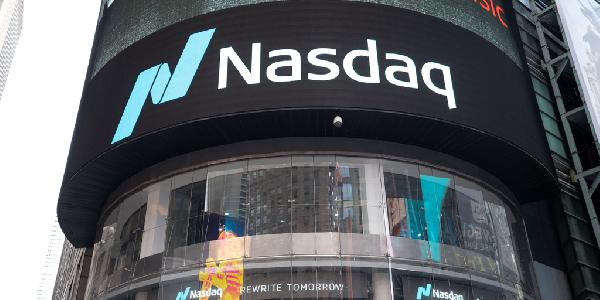Microcap Firm Plans $300M Bitcoin, Trump Coin Buy Despite Nasdaq Compliance Warning
