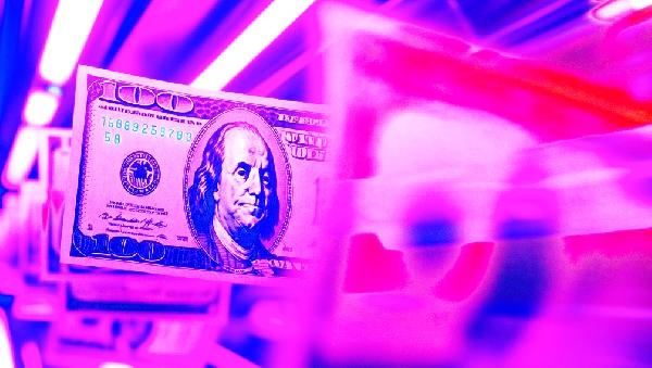 Peter Thiel-Backed Stock To Surge 290, Emerge As Generational Tech Stock, Says Investor Dan Ives