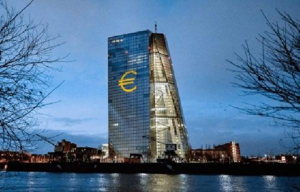 Despite Bitcoin’s Soaring Success, Critics Still Lurking