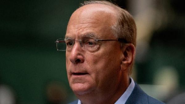 Blackrock CEO Expects Inflation to Persist, but No Major US Recession in 2023