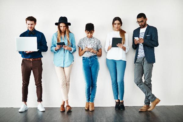 Gen Z Investors Favor Crypto, But Experts Warn of Potential Risks