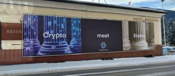 In Davos, Blockchain Yields More Promises Than Problems