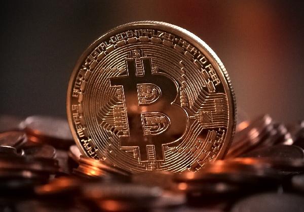 BlackRock‘s BTC Wallet Sparks Concerns: A Closer Look at Their Intentions