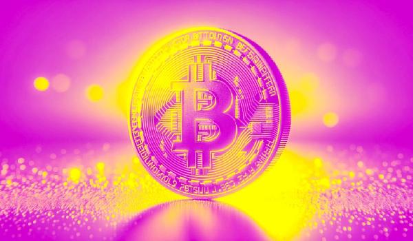 ‘All Outcomes Are on the Table’ – Crypto Trader Says Bitcoin Trend Unclear As Market Turns Highly Volatile
