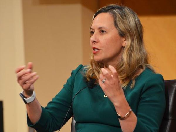 Crypto Lawyers Share Blame for FTX, Other Disasters, CFTC Commissioner Says