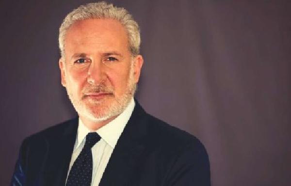 Peter Schiff Suggests Selling Bitcoin in Favor of Gold Mining Stocks Amid Crypto Struggles
