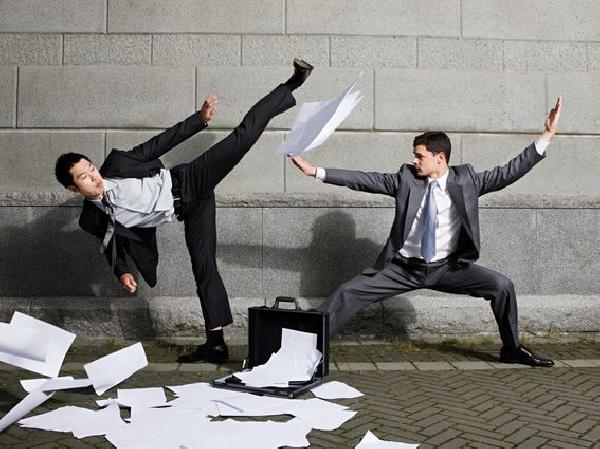 Disinvitation From Denver Crypto Conference Reveals Tensions Between Aptos, Sui Blockchains