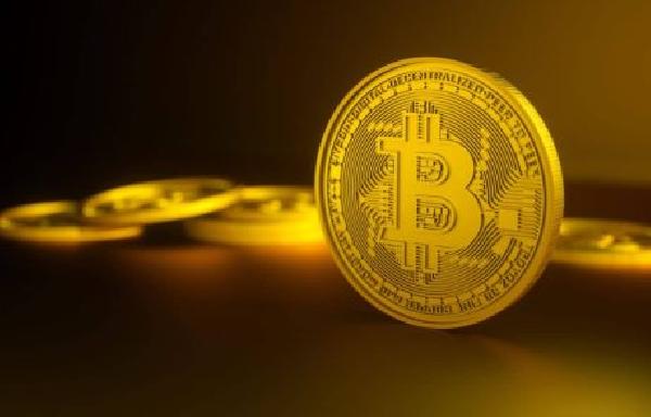 Bitcoin Will be Scarcer Than Gold After Halving, $500K BTC Price Predicted