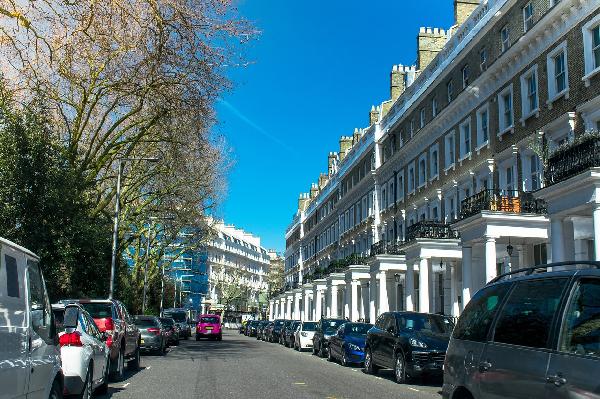 Harry Potter Stars Clash with Ripple Executive Over London Home Renovation Plans – What‘s Going On?