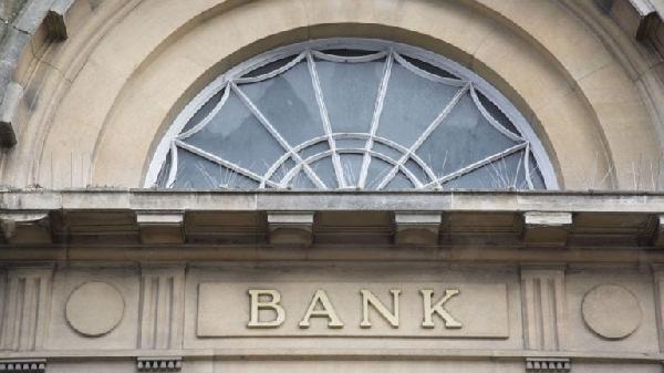 Explaining ‘Bank Walks‘ — Study Assesses How They Might Affect Credit