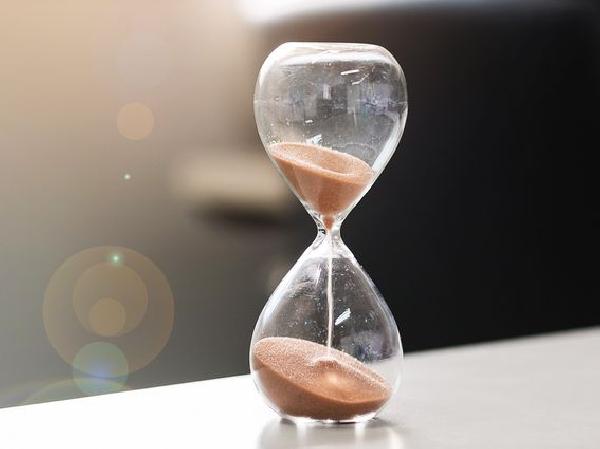 Crypto Startup Hourglass Starts Unique Marketplace to Trade Locked Up DeFi Assets