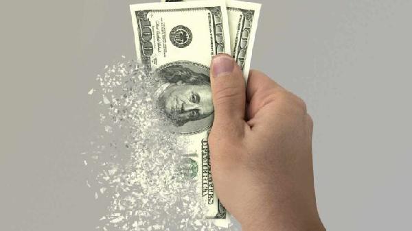 BRICS De-Dollarization Push, China, and Crypto Threaten US Dollar‘s Dominance: Analyst