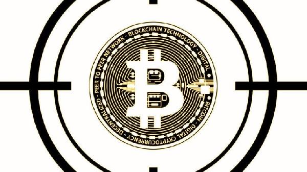 South African Professor Accuses US Regulators of Attempting to ‘Assassinate Crypto‘