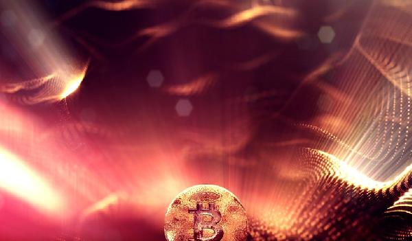Global Banking System Facing Potential Breakdown, Placing Spotlight on Gold and Bitcoin: Robert Kiyosaki