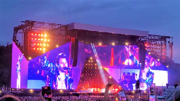Harry Styles‘ Concert App Introduces Blockchain Rewards for Fans