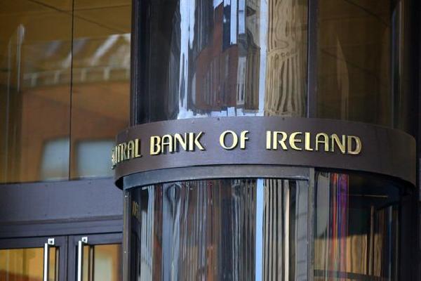 Irish Central Bank Chief Calls for Ban on Crypto Advertising: Bloomberg