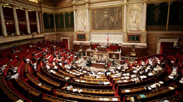 French Lawmakers Agree to Effectively Ban Crypto Influencer Promotions
