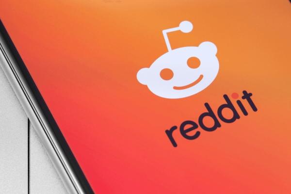 Reddit to Phase Out Blockchain-Based Community Point Tokens (MOON and BRICK) – What‘s Going On?