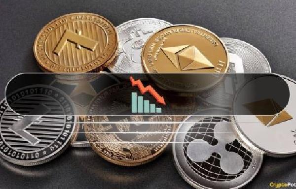 Crypto Investment Products Experience $795 Million in Outflows Amid Tariff Concerns