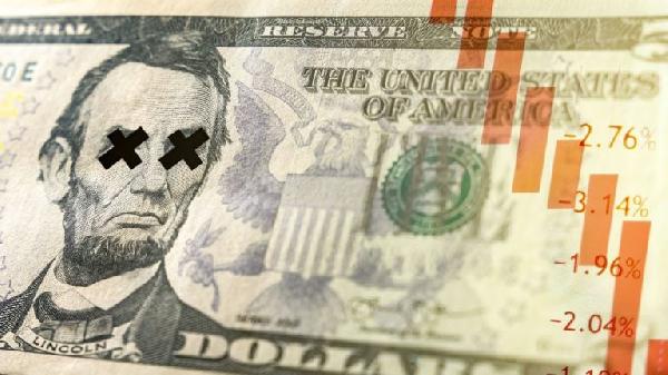 Global Reserves Held in US Dollars Fell to Less Than 50 — Official States It Has Become a ‘Toxic‘ Currency