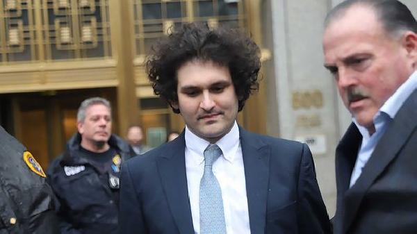 FTX‘s Sam Bankman-Fried Moves to Dismiss Most Criminal Charges Against Him