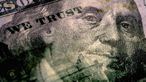 Strategists: US Dollar‘s Reserve Currency Status Eroding at ‘Alarming Pace‘