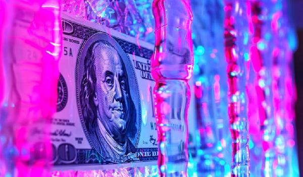 Wells Fargo Freezes 92 Year-Old Man’s Bank Account Without Notice, Triggering Eight Month Battle To Withdraw His Money: Report