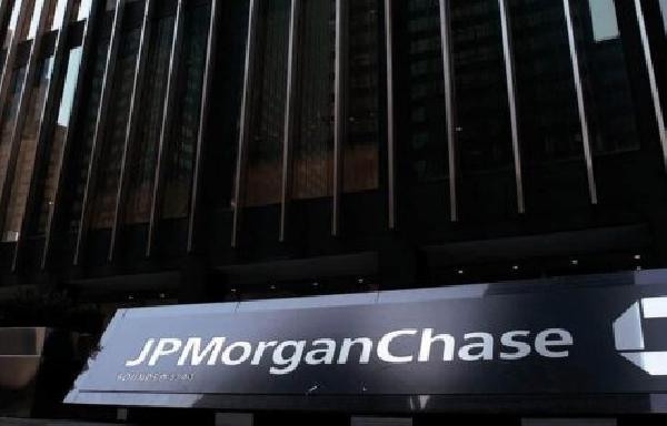 JPMorgan Survey Paints Mixed Picture for Crypto Sentiment in 2023