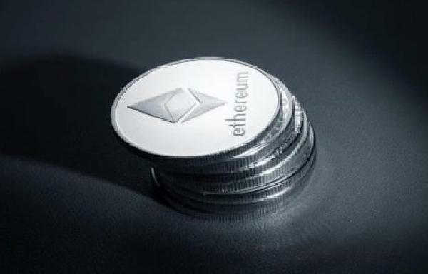 What’s Next for ETH Amid the Bearish Trend Sparked by Trump’s Tariff Decisions?