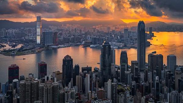 Even Licensed Firms Say Opening Bank Accounts Is Hard in Hong Kong