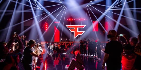 Inside the Esports Industry‘s War for Survival