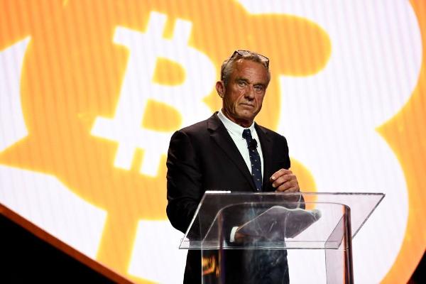 RFK Jr. Defends Bitcoin, Denounces Climate Concerns as ‘Smokescreen‘ to Limit Freedom