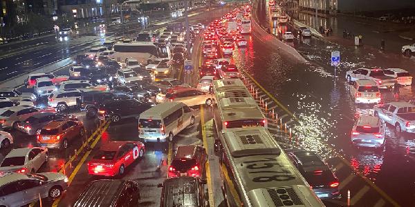 My 24 Hours in the Flooded Crypto Apocalypse of Dubai
