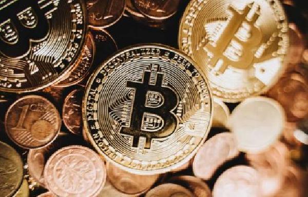 Bitcoin Isn’t Digital Gold Yet — But There’s a Silver Lining, Says CryptoQuant Founder