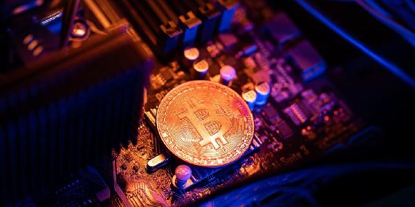 Bitcoin Community Split Over Key Proposal To Add Data
