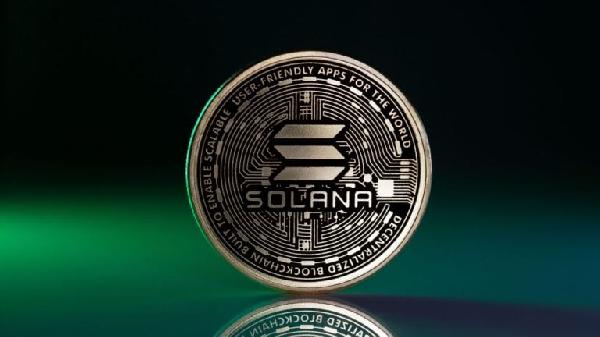 Biggest Movers: LTC, SOL Climb to 1-Week Highs on Monday