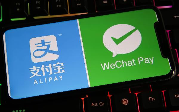 Today in Crypto: WeChat & Alipay Enable Foreigners to Pay at Chinese Retailers, ETH 699,816 Paid as Royalties to NFT Projects on Ethereum, Hana Bank & Woori Bank ‘Interested in Certificate of 